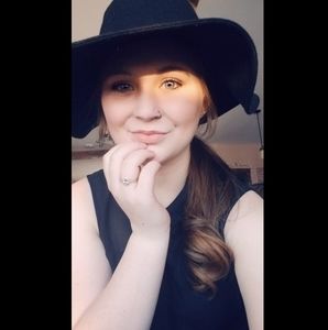 Meet your Posher, Katherine